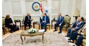 جبران " : هيئة البترول توجه خطاب رسمي الي رؤساء الشركات بعقد اجتماعات مع اللجان النقابية