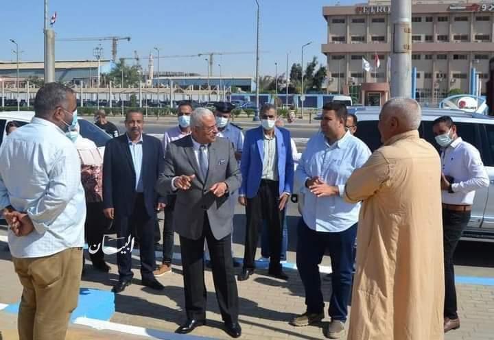 بدأ أعمال التطوير بشارع الجامعةوطريق القاهرة السويس
