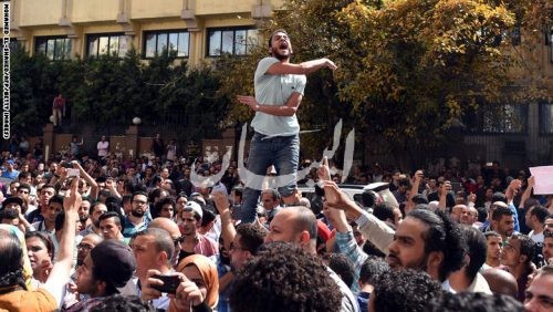 عاجل .. قائمة بأسماء الصحفيين المعتقلين فى أحداث أمس